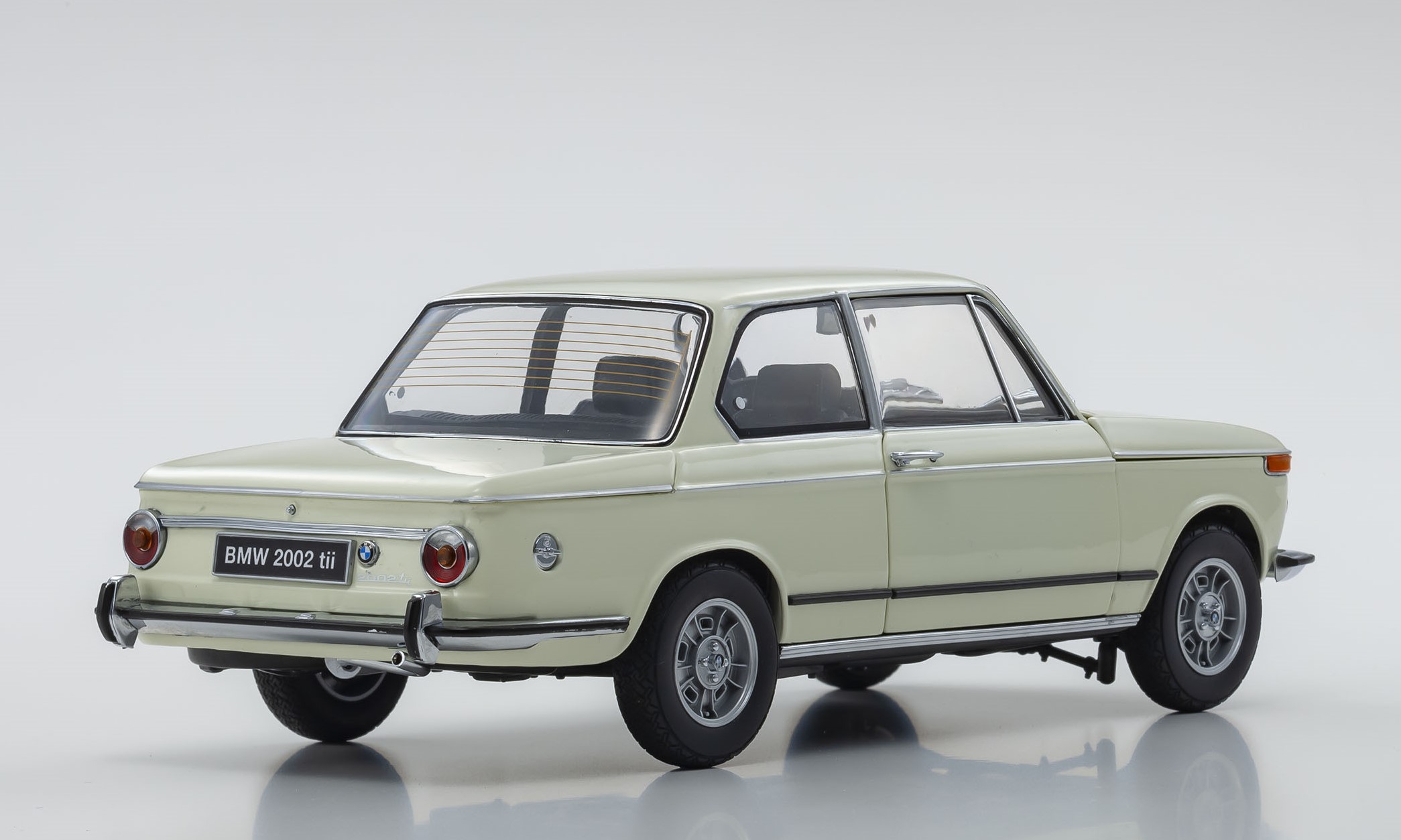 Kyosho KY8543W - Modello Auto Da Collezione BMW In Die-Cast, Colore Bianco - 3